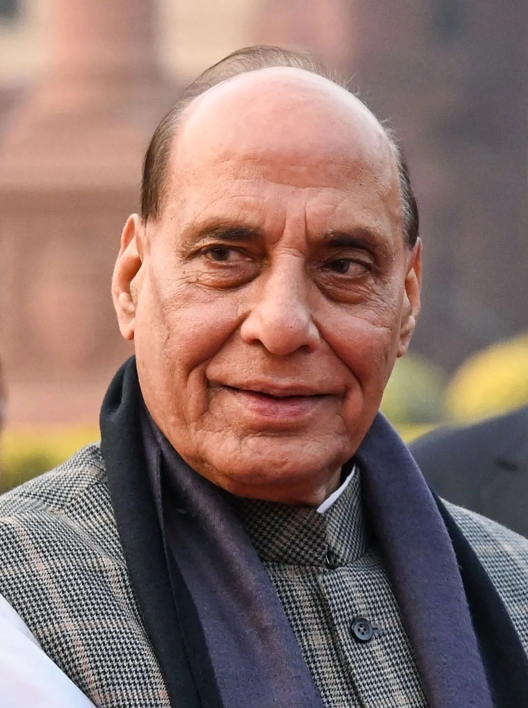 राजनाथ सिंह का राहुल गांधी पर बड़ा हमला, बोले- ये लोग बांग्लादेश की तरह सरकार गिराना चाहते हैं